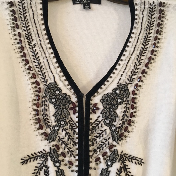 Vintage Charm Vneck Beaded Cardigan - Picture 2 of 10